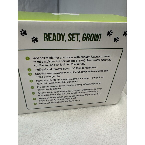 The Cat Ladies Organic Pet Cat Grass Growing Kit with Black Cat Mug Planter - Picture 3 of 9